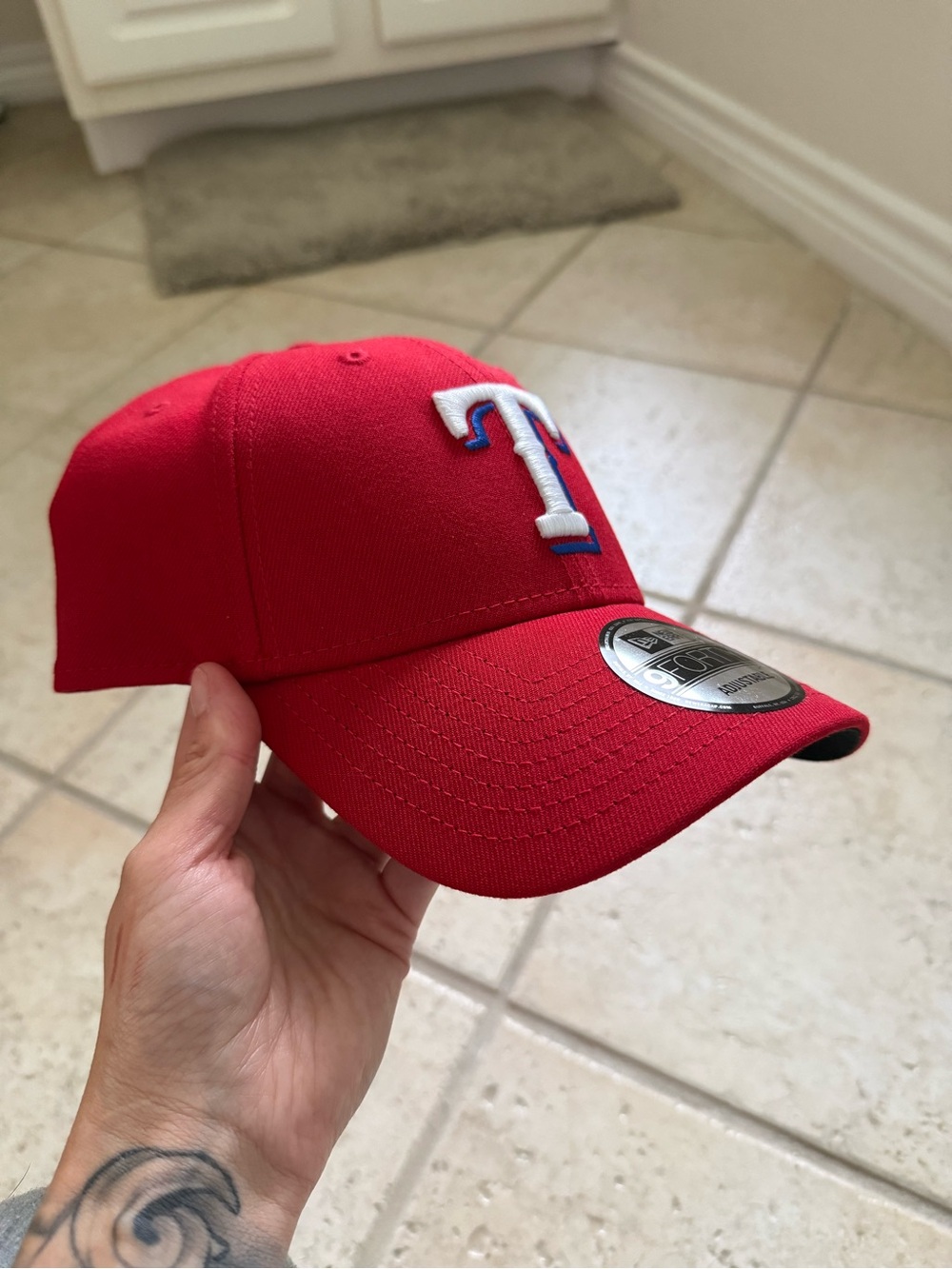 Texas Rangers Hat - Picture 3 of 6